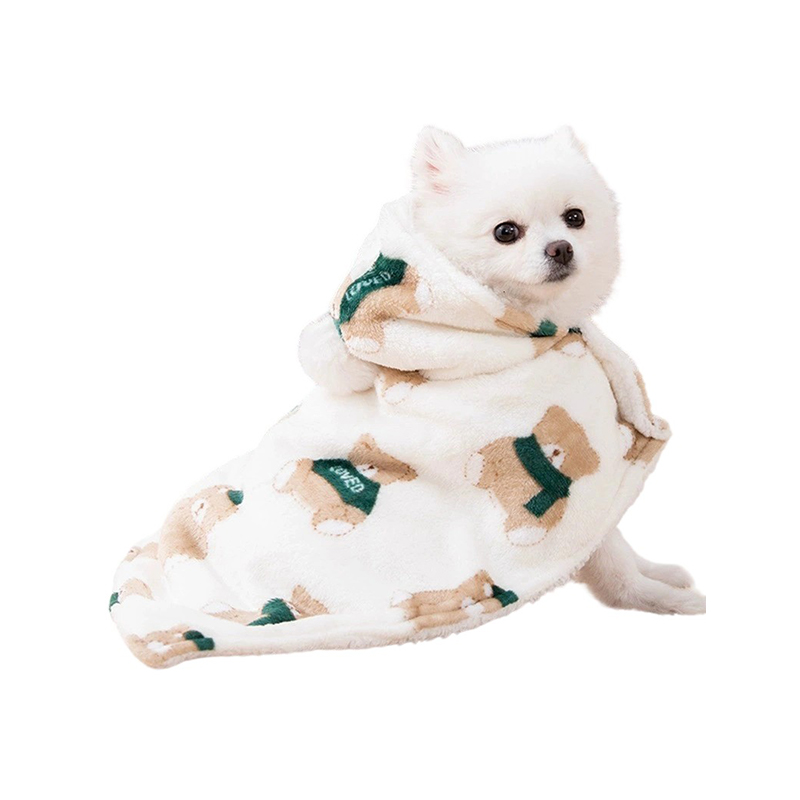 Pakaian jubah hangat musim dingin untuk anjing dan kucing 